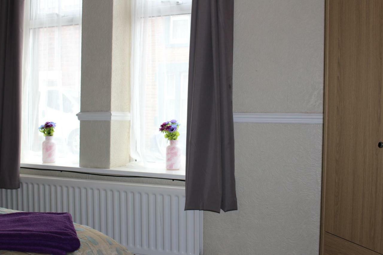 Napier Town House - Self Catering - Guesthouse Style - Twin And Double Rooms Workington Exterior foto